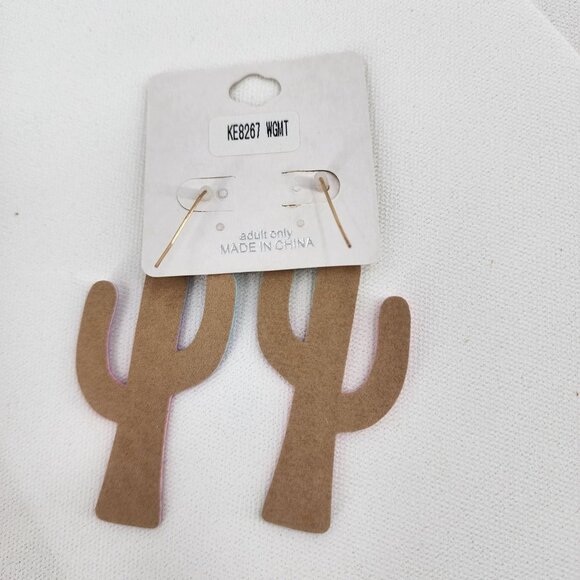 NO 3 Rainbow Pastel Embossed Leather Cactus Dangle Statement Earrings NWT - Picture 5 of 5